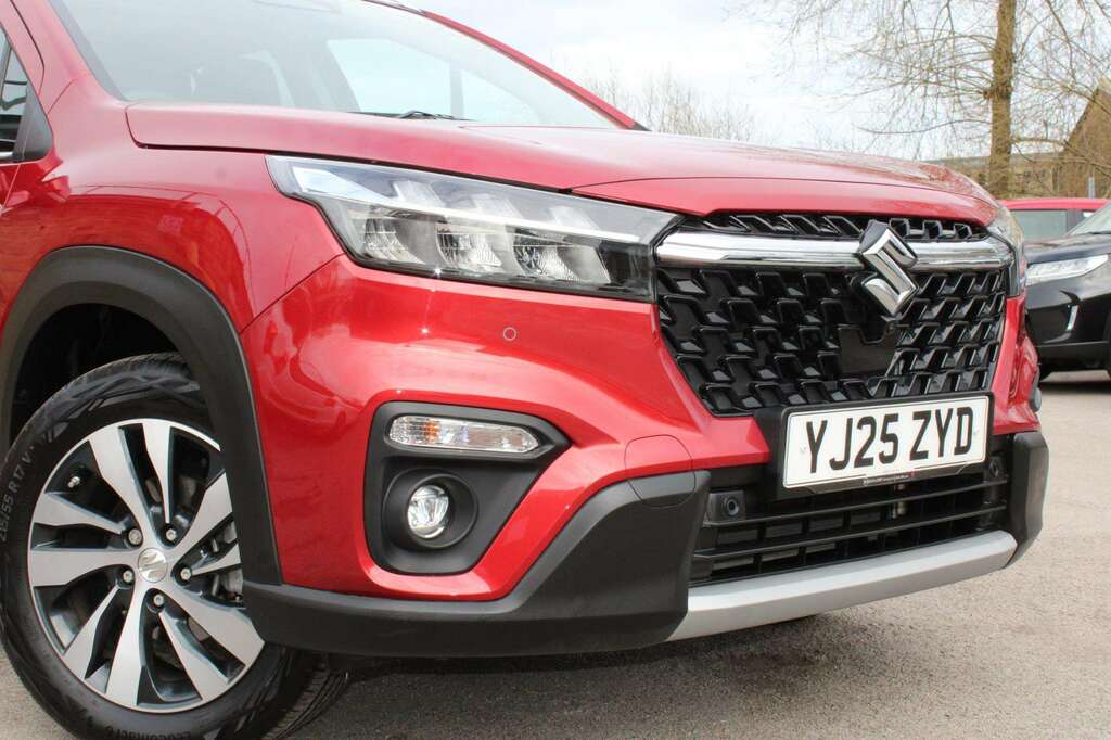 Suzuki SX4 S Cross Motion #8
