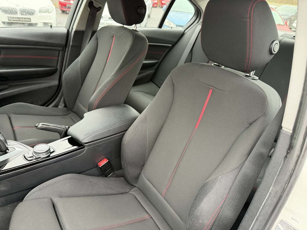 BMW 3 Series Sport Saloon 9 White #6