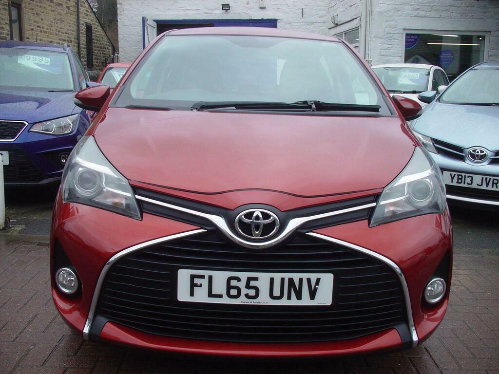 Toyota Yaris 1.33 Dual Vvt-i Icon Euro 5 FL65UNV Red #4