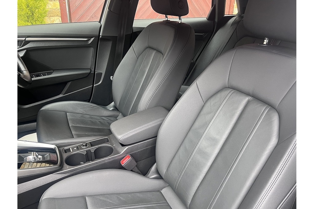 Audi A3 Tfsie Sport NC21BMO Silver #4