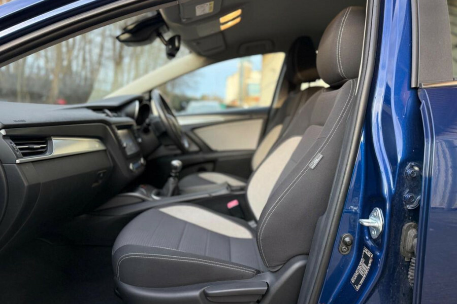 Toyota Avensis D-4d Business Edition NJ67WKS Blue #3