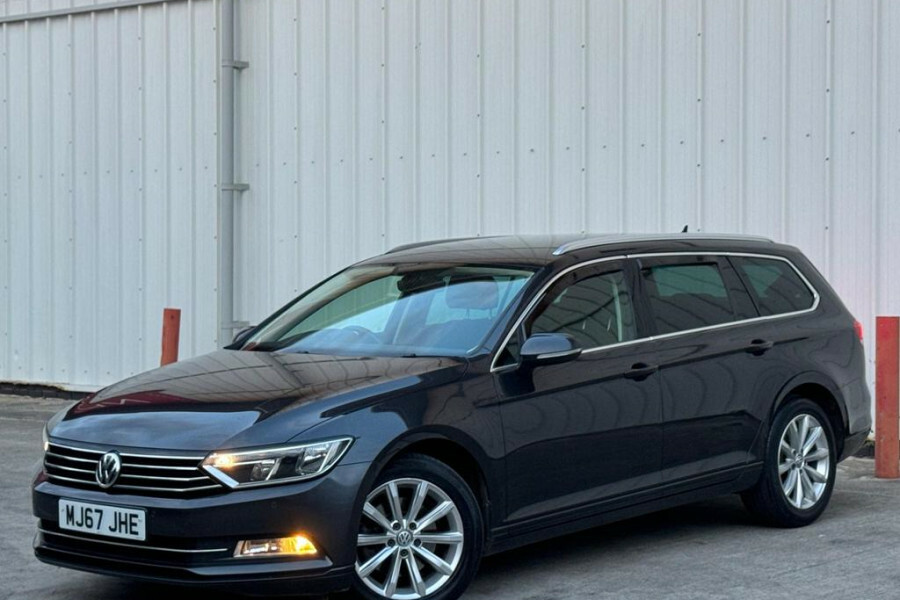 Volkswagen Passat Estate Black