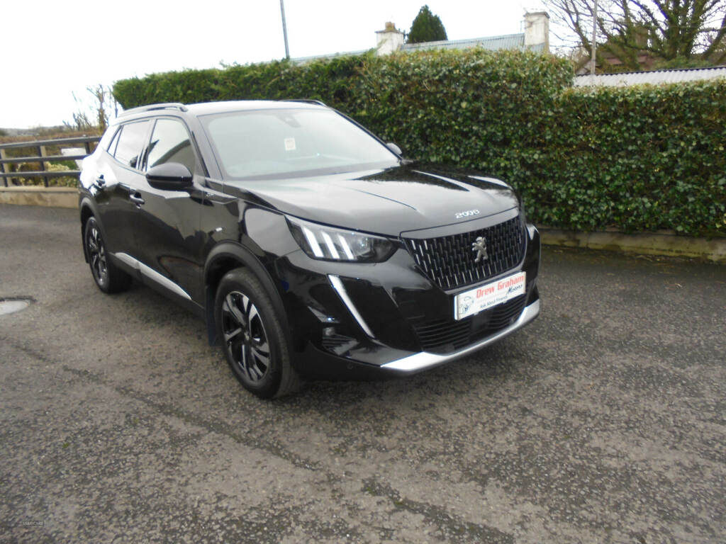 Peugeot 2008 1.5 Bluehdi 110 Gt FV71JZJ Black #3