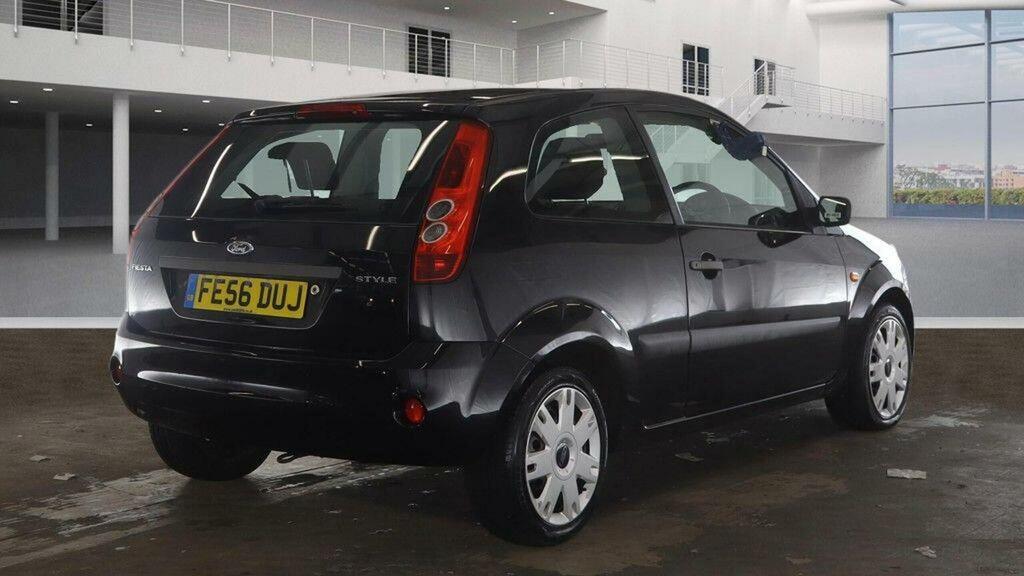Ford Fiesta Hatchback 1.25 Style 200656 FE56DUJ Black #4