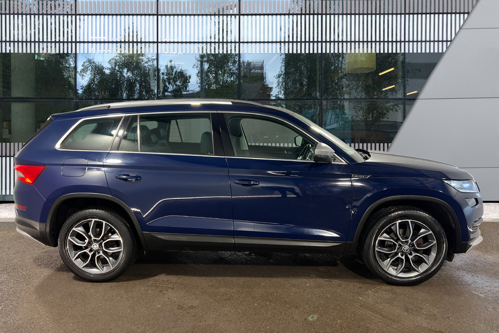 Skoda Kodiaq 1.4 Tsi 150 Scout 4X4 Dsg 7 Seat Blue #5
