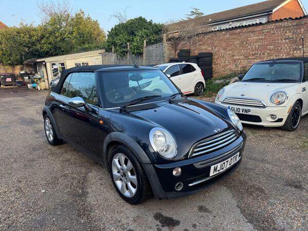 Mini Convertible 1.6 One Euro 4 Black #2
