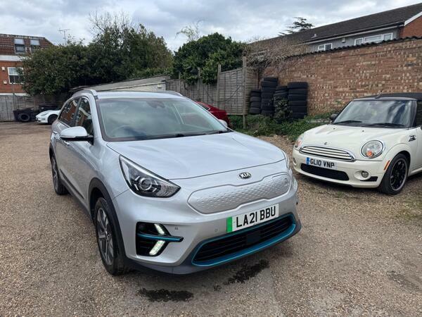 Kia e-Niro 64Kwh 3 LA21BBU Silver #5