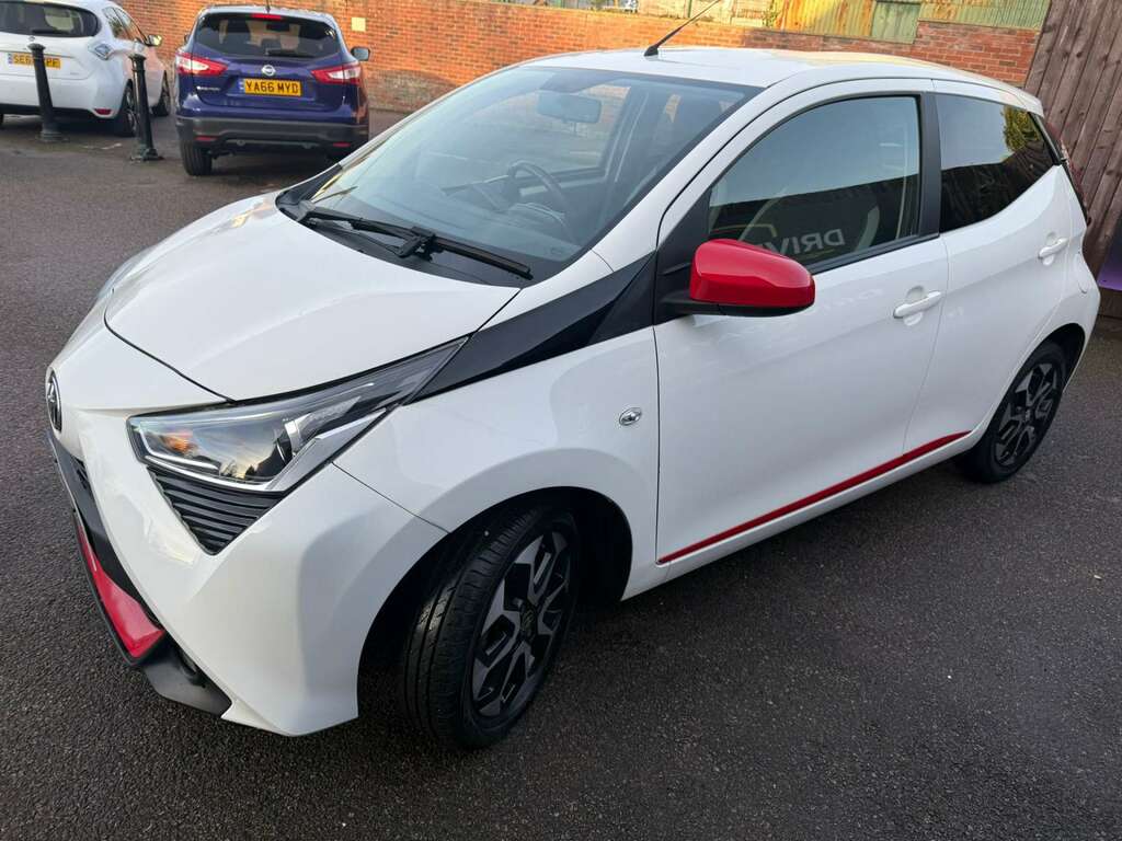 Toyota Aygo X 1.0 Aygo X-trend Vvt-i Cvt KD19XAV White #2