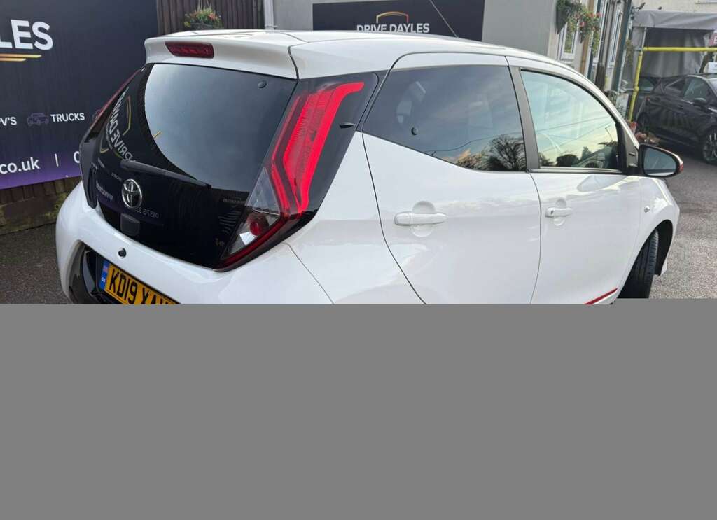 Toyota Aygo X 1.0 Aygo X-trend Vvt-i Cvt KD19XAV White #5