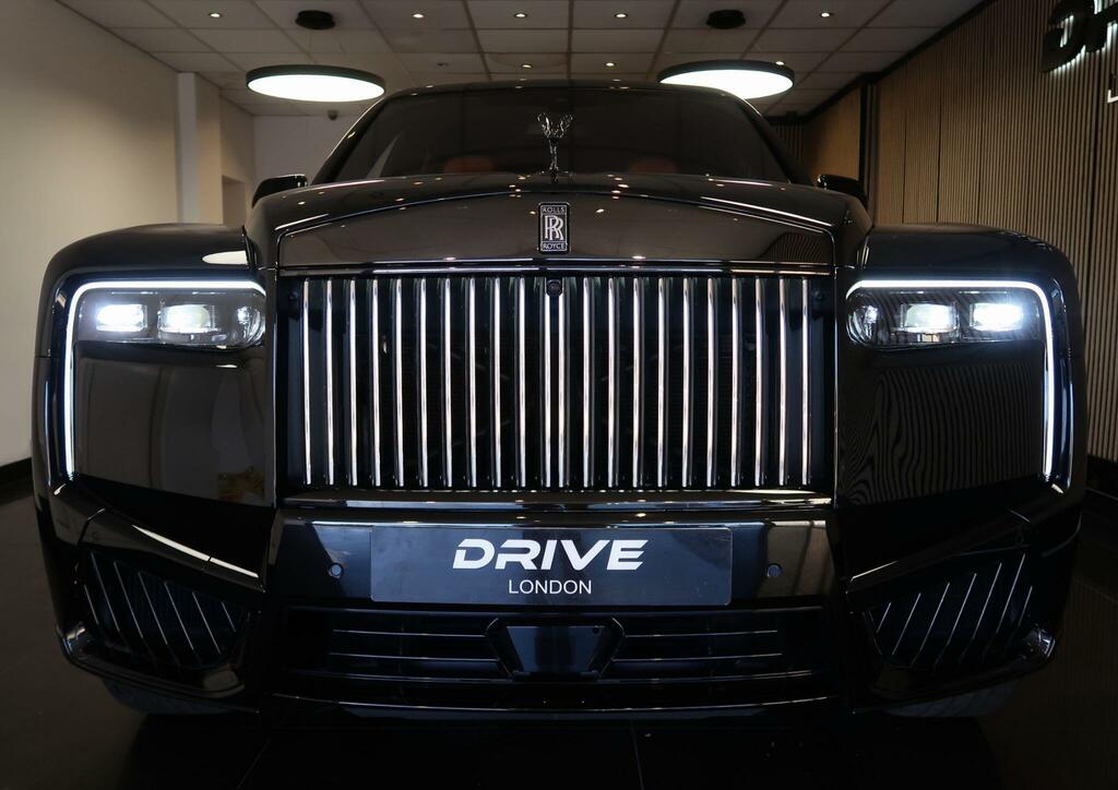 Rolls-Royce Cullinan Black Badge Black #5