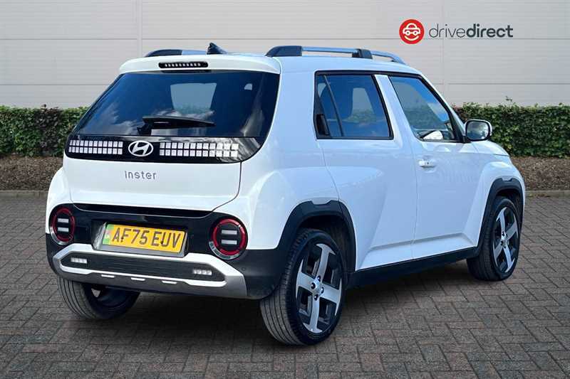 Hyundai Inster Long Range 49Kwh 02 Suv 115 Ps AF75EUV White #3