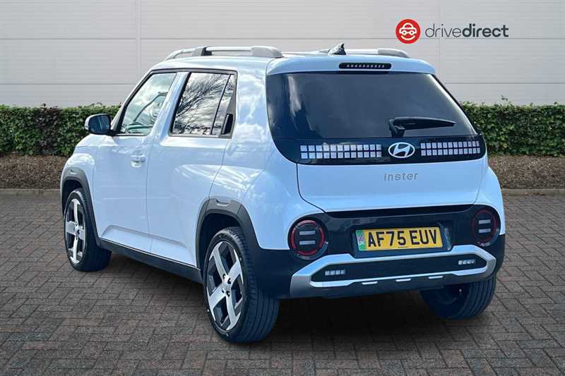 Hyundai Inster Long Range 49Kwh 02 Suv 115 Ps AF75EUV White #5
