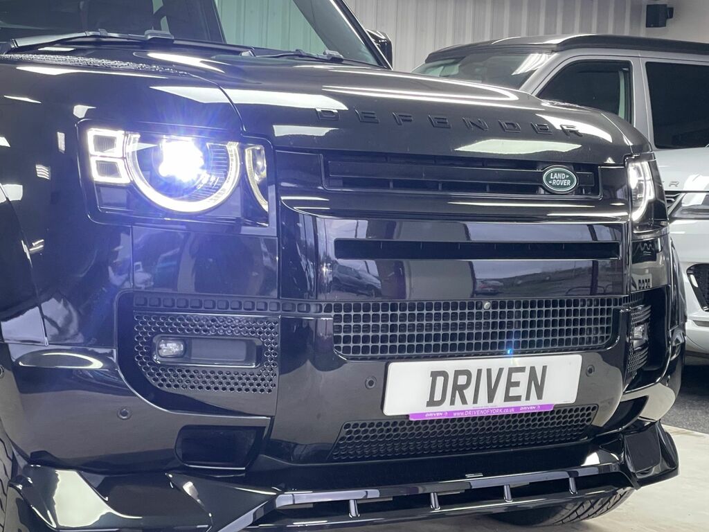 Land Rover Defender Diesel YE21MTO Black #4