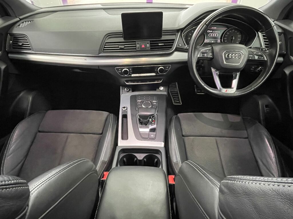 Audi Q5 Petrol YN18YFA Black #2