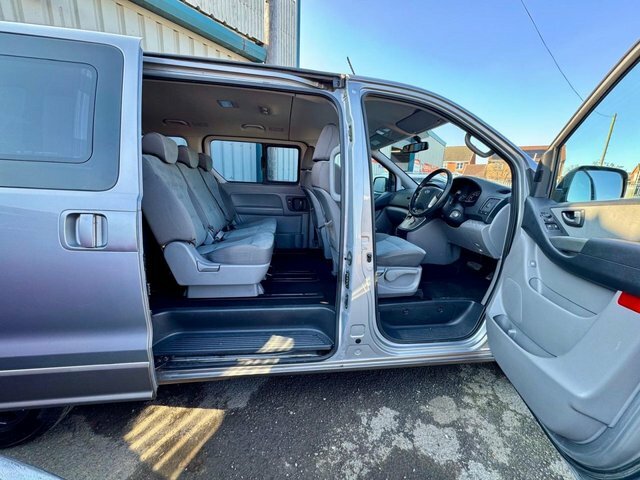 Hyundai I800 2.5 Crdi Style Mpv Euro 5 170 Ps Silver #2