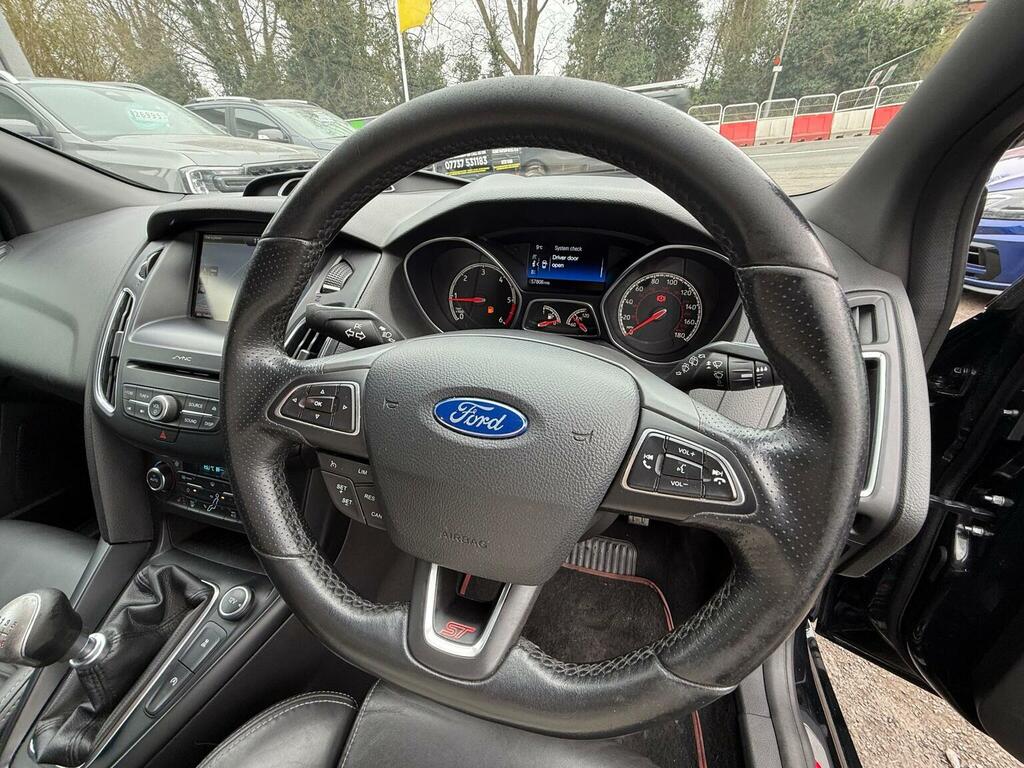 Ford Focus Hatchback 2.0 Tdci St-3 Euro 6 Ss 201616 Black #5