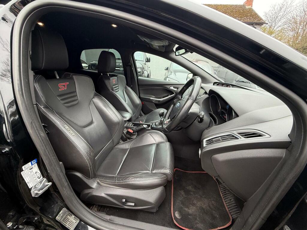 Ford Focus Hatchback 2.0 Tdci St-3 Euro 6 Ss 201616 Black #6