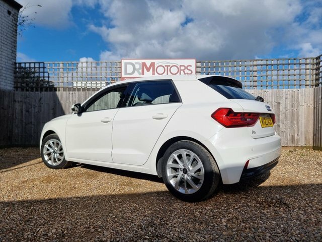 Audi A1 1.0 Tfsi 25 Sport Sportback Euro MT22KUX White #4
