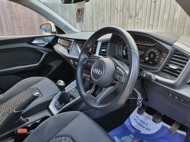 Audi A1 1.0 Tfsi 25 Sport Sportback Euro MT22KUX White #2
