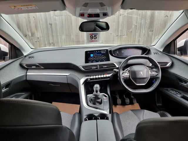 Peugeot 3008 1.5 Bluehdi Allure Suv Euro 6 S LO19VDN White #5