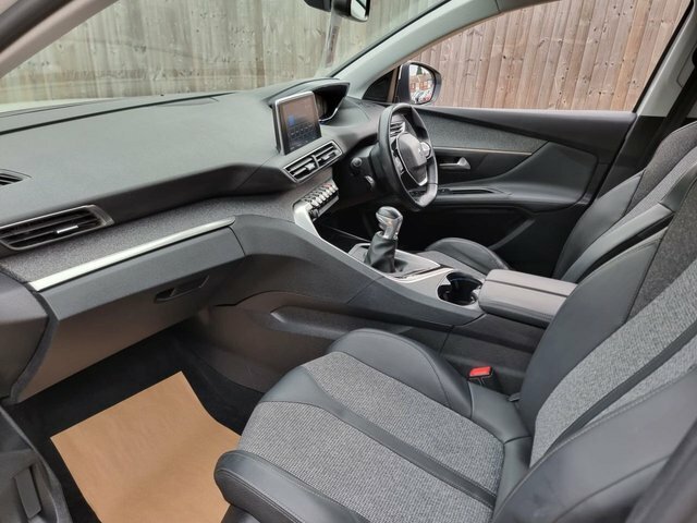 Peugeot 3008 1.5 Bluehdi Allure Suv Euro 6 S LO19VDN White #2
