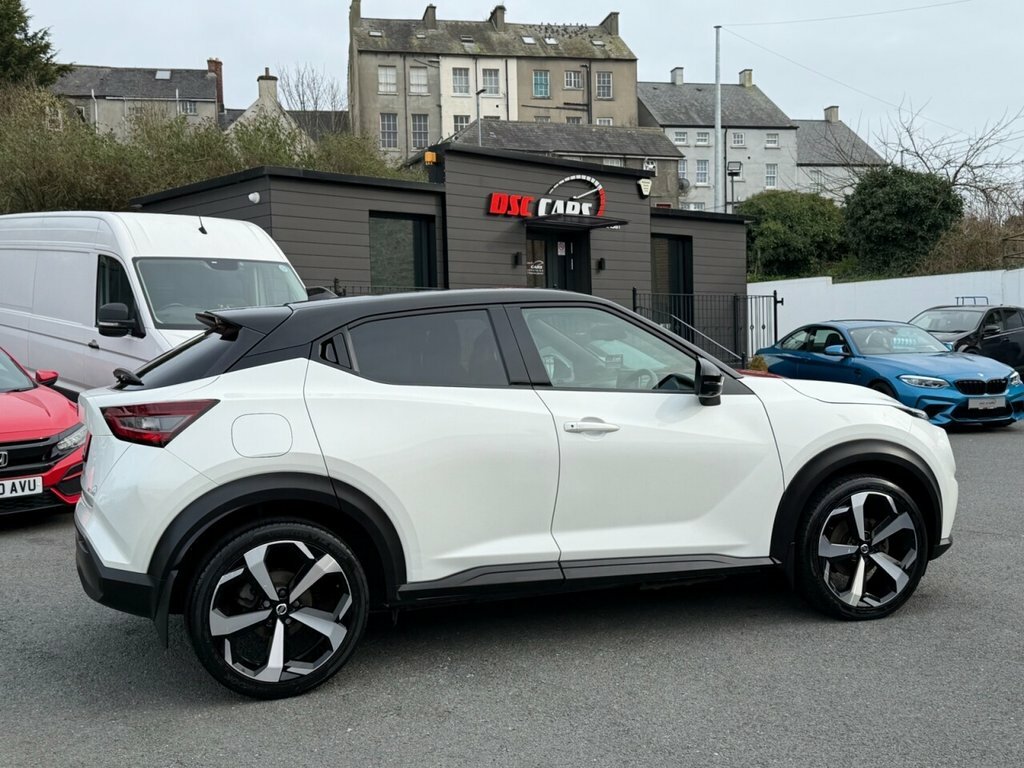 Nissan Juke 1L Tekna RRZ6384 White #5