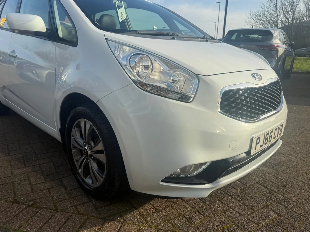 Kia Venga 1.6 3 6 White #6