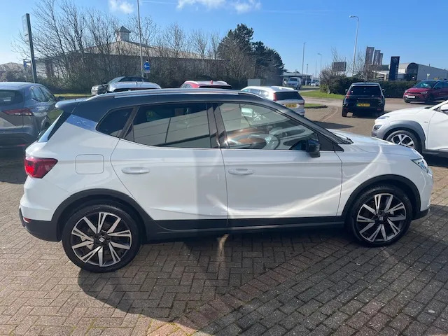Seat Arona 1.0 Tsi 110 Fr Edition Dsg LY72HPJ White #6