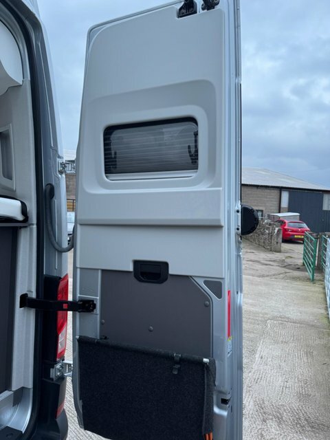 Volkswagen Grand California 2.0 Tdi 600 Tip 3.5T 2 Berth #46