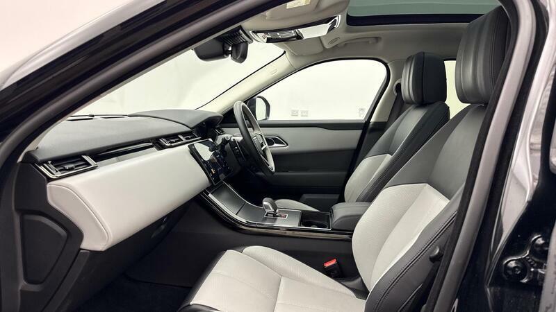 Land Rover Range Rover Velar 3.0 D300 Dynamic Hse KS74LKN Black #3