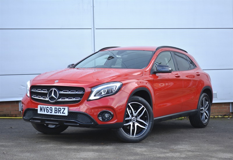 Mercedes-Benz GLA Class 1.6 Gla180 Gpf Urban Edition Suv 7G-dct MV69BRZ Red #2
