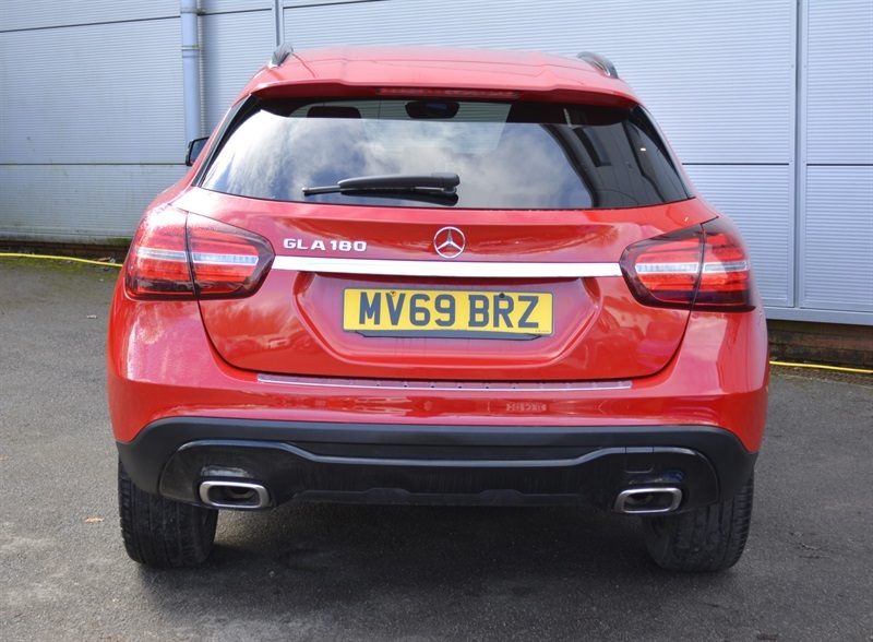 Mercedes-Benz GLA Class 1.6 Gla180 Gpf Urban Edition Suv 7G-dct MV69BRZ Red #5
