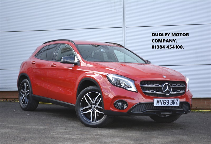 Mercedes-Benz GLA Class 1.6 Gla180 Gpf Urban Edition Suv 7G-dct Red