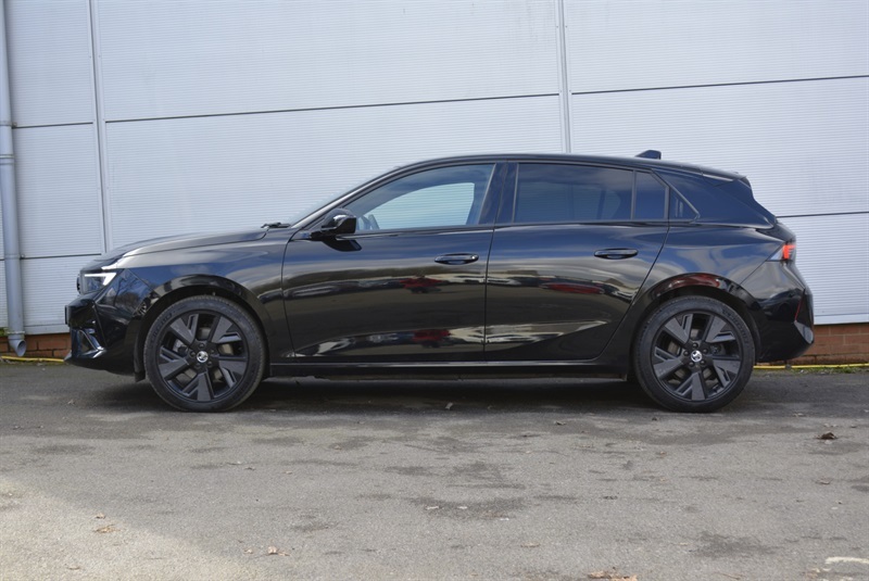 Vauxhall Astra 54Kwh Gs Hatchback 156 Ps Black #3