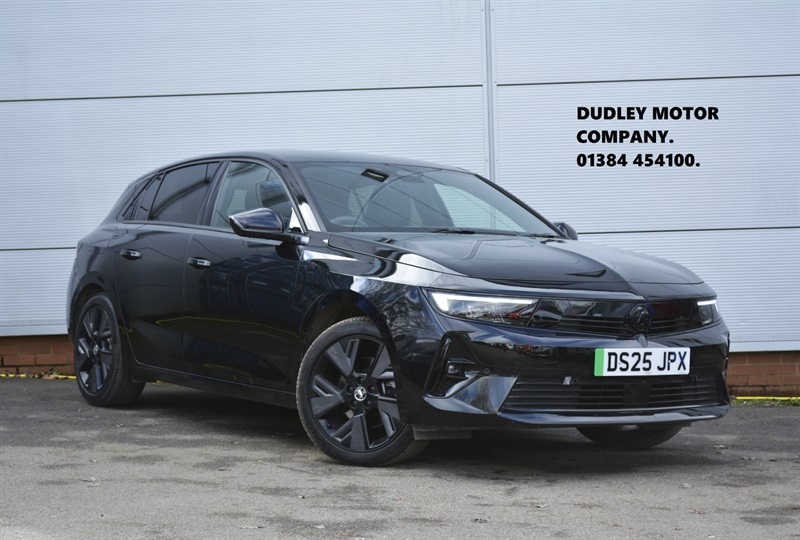 Vauxhall Astra 54Kwh Gs Hatchback 156 Ps Black