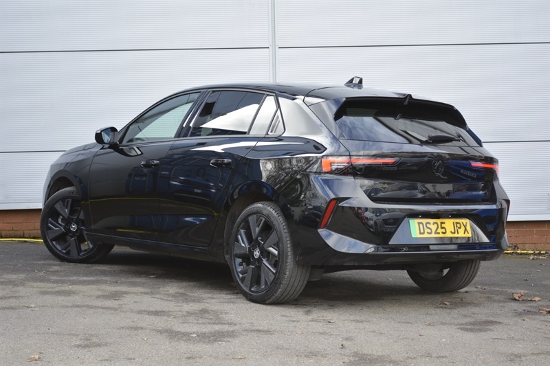 Vauxhall Astra 54Kwh Gs Hatchback 156 Ps Black #4