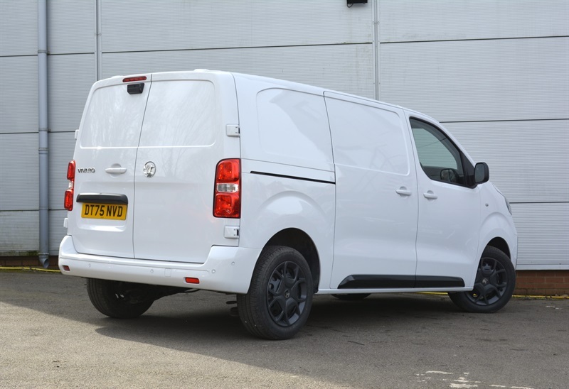 Vauxhall Vivaro 2.0 Turbo D Pro Panel Van 6Dr Swb Eu DT75NVD White #5