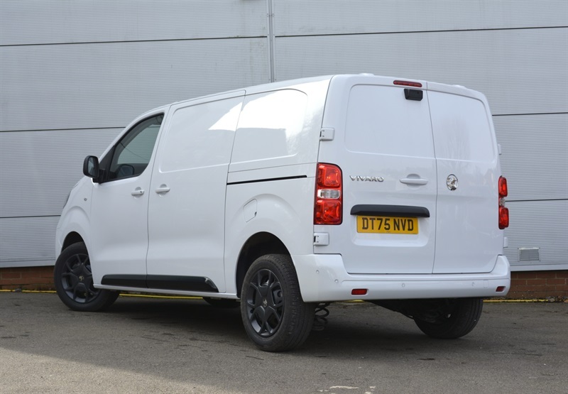 Vauxhall Vivaro 2.0 Turbo D Pro Panel Van 6Dr Swb Eu DT75NVD White #3