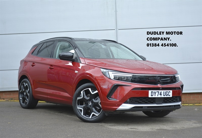 Vauxhall Grandland 1.6 14.2Kwh Ultimate Suv Plug-in Hybrid Red