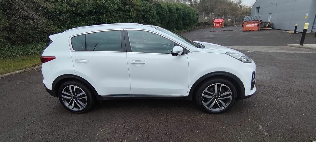 Kia Sportage 1.6 Crdi 4 Suv Euro 6 Ss 134 SR19GUX White #6