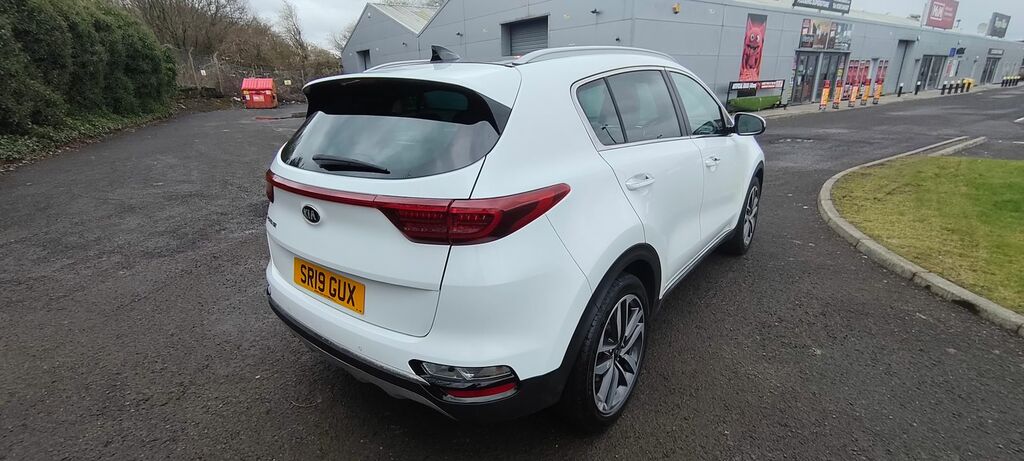 Kia Sportage 1.6 Crdi 4 Suv Euro 6 Ss 134 SR19GUX White #5