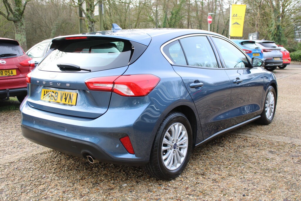 Ford Focus Hatchback 1.5 Ecoblue Titanium 201868 HK68VVN Blue #4