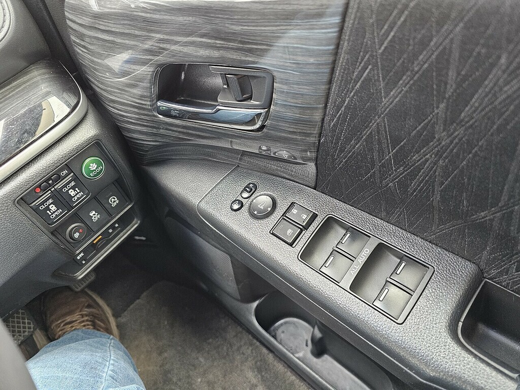 Honda Odyssey U3211  #24