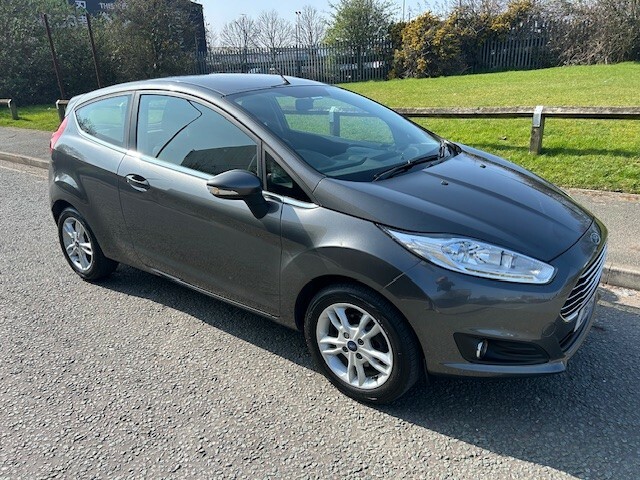 Ford Fiesta 1.25 Zetec 201515 Grey