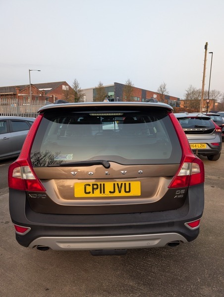 Volvo XC70 D5 Se Lux Awd Brown #2