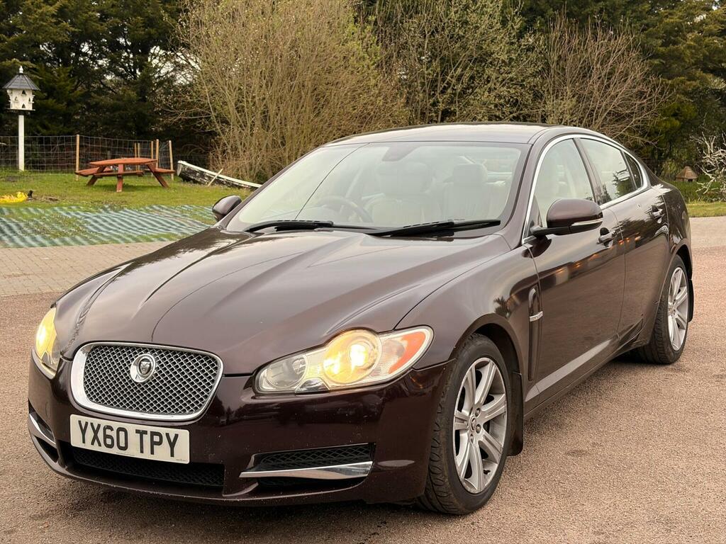 Jaguar XF Saloon 3.0D V6 Luxury Euro 5 201060 Red