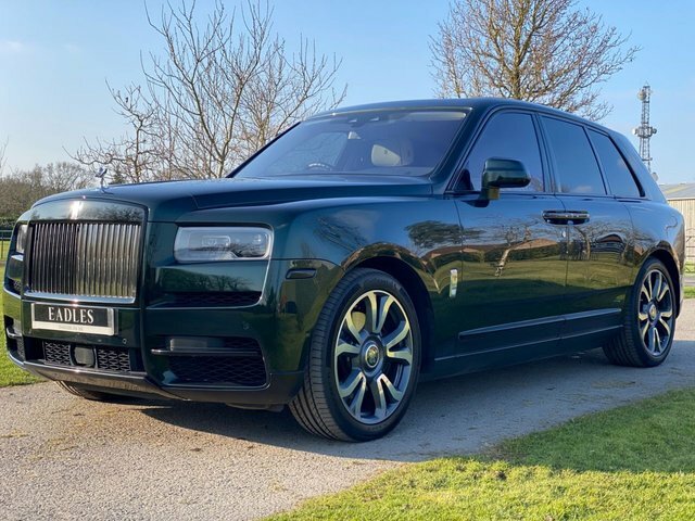 Rolls-Royce Cullinan Estate HK69LWT Green #2