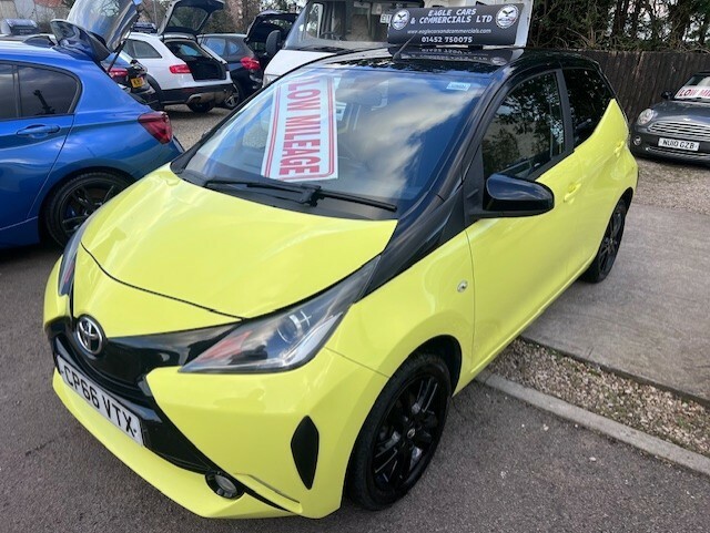 Toyota Aygo Vvt-i X-cite 3 CP66VTX Yellow #2