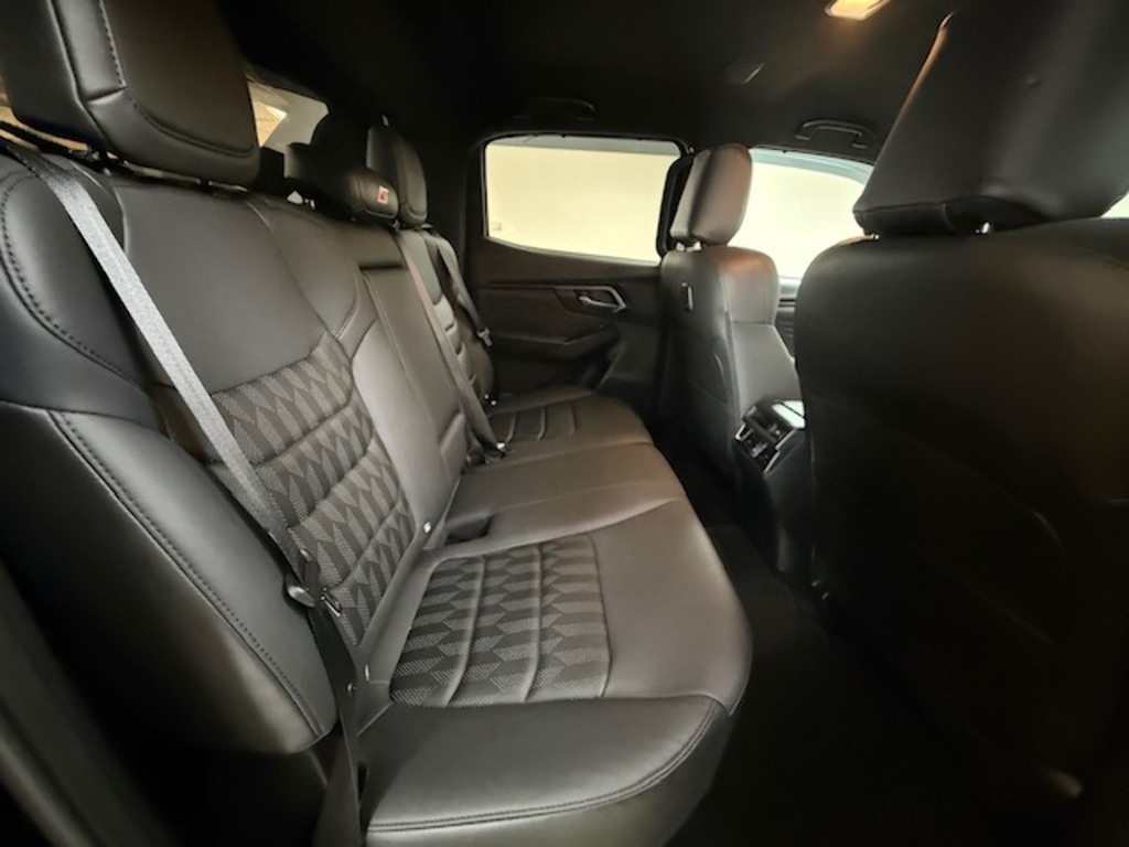 Isuzu D-Max Max Dc Blue #15