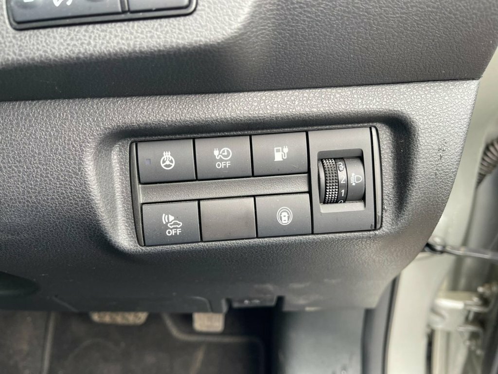 Nissan Leaf 2022 40Kwh N-connecta Hatchback EY71PUH Silver #5